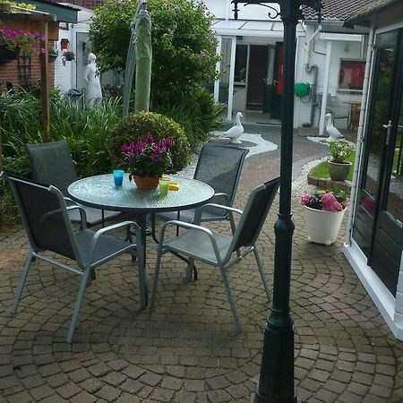 Tonnie'S Bed And Breakfast Kerkrade Exteriör bild