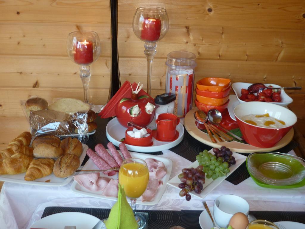 Tonnie'S Bed And Breakfast Kerkrade Exteriör bild