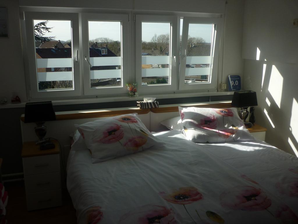 Tonnie'S Bed And Breakfast Kerkrade Exteriör bild