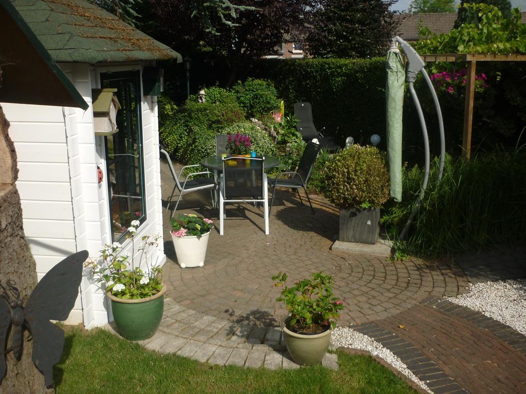 Tonnie'S Bed And Breakfast Kerkrade Exteriör bild
