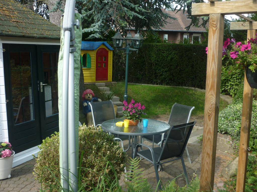 Tonnie'S Bed And Breakfast Kerkrade Exteriör bild